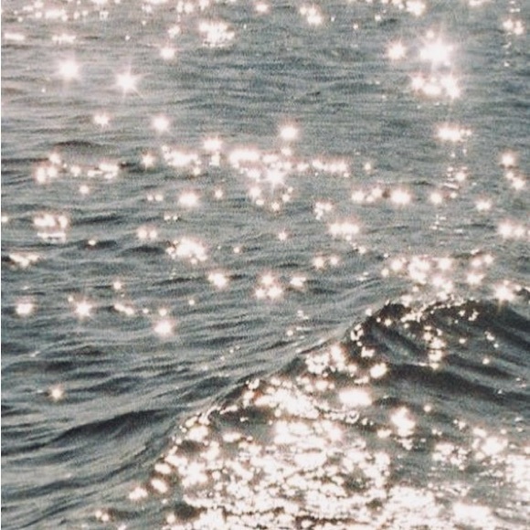 Meet your Posher - Picture 2 of 4